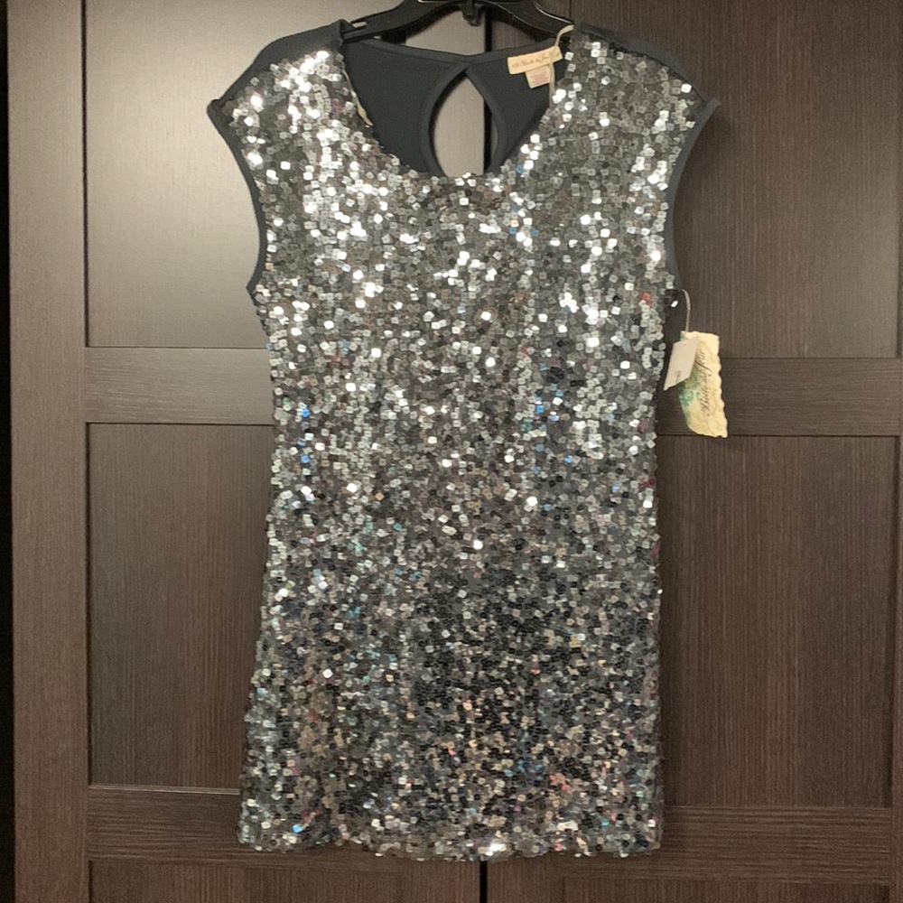 Dress M Juniors NWT